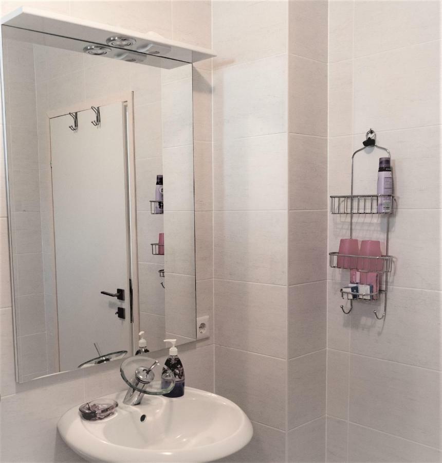 Luciana Apartamento Povljana Exterior foto